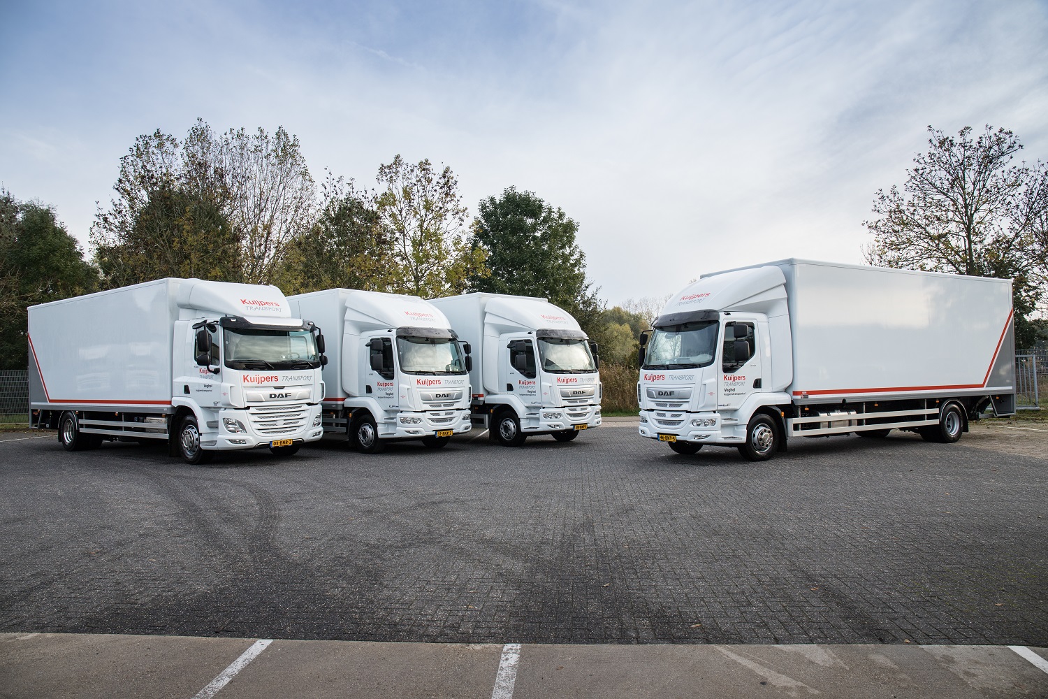 Aflevering DAF CF En LF Aan Kuijpers Transport Door Van Hooft ...